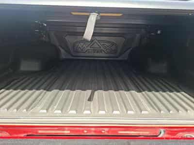 Isuzu D-Max D-MAX DC Euro6d V-Cross AT 4x4 (2025) - Photo 12
