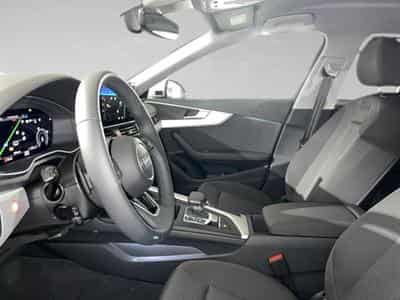 Audi A4 Avant 35 TDI S tronic Avant (2024) - Foto 4