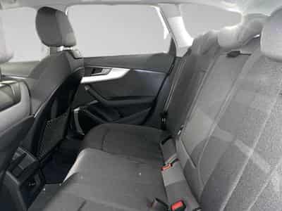 Audi A4 Avant 35 TDI S tronic Avant (2024) - Foto 11