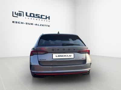 Skoda Octavia RS (2026) - Foto 6