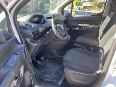 Peugeot Partner 1.5 BlueHdi 100cv Clim - PDC AR - Car Play -  !!! NEUF !!! (2026) - Photo 10