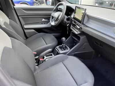 Dacia Bigster 1.2 Mild Hybrid 140 Essential (2026) - Photo 10