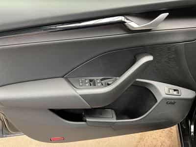 Skoda Octavia Sportline+DSG+DCC+P.Light&View+Pano+LED+Navi (2025) - Photo 14