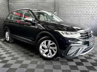 VW Tiguan Life 1.5 TSI 150 CV DSG7 *7 PLACES *ATTELAGE* *HAYON* (2025) - Foto 3