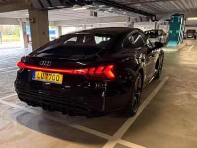 Audi e-tron GT (2022) - Photo 3