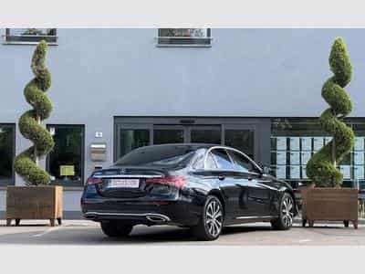 Mercedes E 300 BERLINE HYBRIDE ESSENCE (2022) - Photo 3