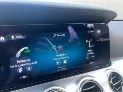 Mercedes E 300 BERLINE HYBRIDE ESSENCE (2022) - Photo 9