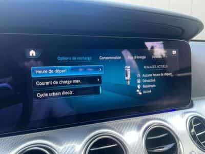 Mercedes E 300 BERLINE HYBRIDE ESSENCE (2022) - Photo 13