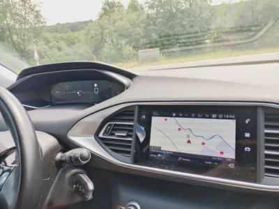 Peugeot 308 Allure (2021) - Photo 11