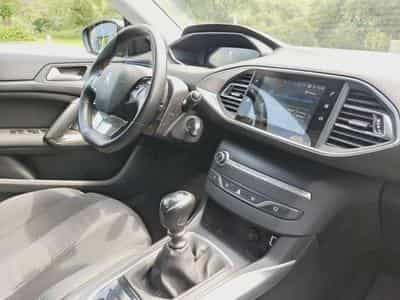 Peugeot 308 Allure (2021) - Photo 9
