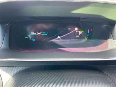 Peugeot 208 208 e 136 GT Pack GARANTIE JUSQU'A 36 MOIS (2022) - Foto 14