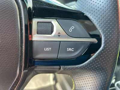 Peugeot 208 208 e 136 GT Pack GARANTIE JUSQU'A 36 MOIS (2022) - Foto 13