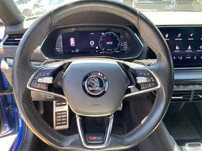 Skoda Octavia Octavia Combi 2.0 TDI DSG RS (2021) - Foto 12