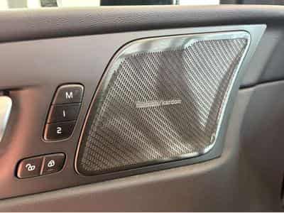 Volvo XC60 XC60 B4 D AWD RDesign-JUSQUA 48 MOIS DE GARANTIE (2023) - Photo 13