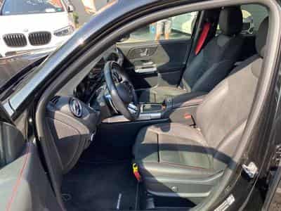 Mercedes GLB 35 AMG AMG GLB 35 4Matic AMG Speedshift DCT 8G (2024) - Foto 8