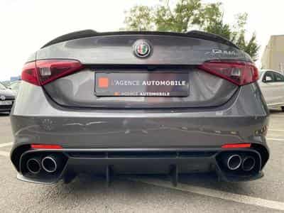 Alfa-Romeo Giulia Giulia 2.9 V6 Bi-Turbo Quadrifoglio (2017) - Foto 6