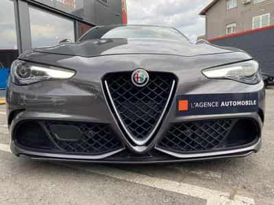 Alfa-Romeo Giulia Giulia 2.9 V6 Bi-Turbo Quadrifoglio (2017) - Foto 3
