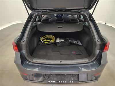 Cupra Leon ST 1.4 e-Hybrid DSG PHEV NAVI / FULL LED / CAMERA (2022) - Photo 14