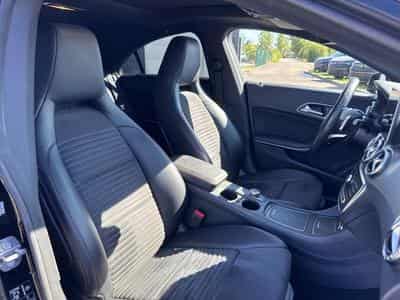 Mercedes CLA 220 D FASCINATION 7G-DCT (2018) - Photo 13