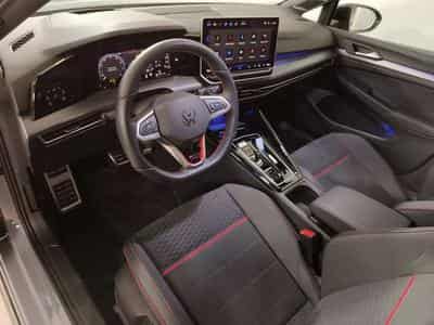VW Golf (2024) - Photo 11