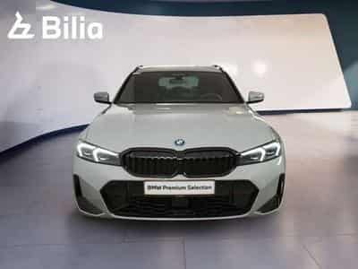 BMW 330 e xDrive M Sportpaket Head-Up HK HiFi DAB (2025) - Photo 2