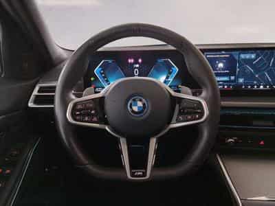 BMW 330 e xDrive M Sportpaket Head-Up HK HiFi DAB (2025) - Photo 10
