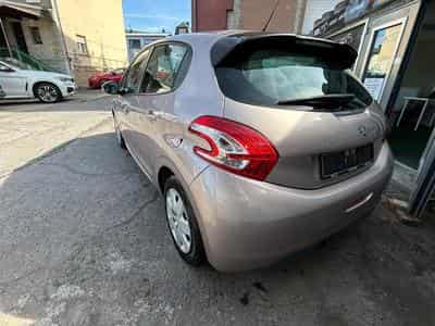Peugeot 208 1.2 AUTOMATIQUE 5 PORTES (2014) - Photo 3