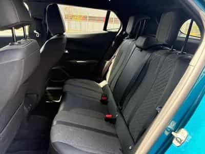 Peugeot 2008 2008 PureTech 100 Allure (2025) - Foto 6