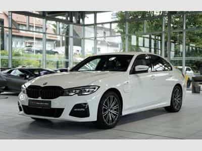 BMW 330 e Limousine M Sport *LiveCockpit *Alcantara (2020) - Photo 4