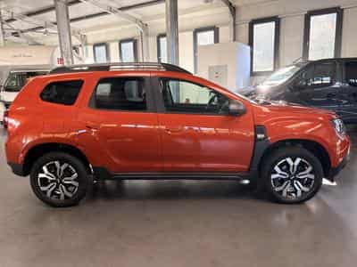 Dacia Duster Journey 1.5 Blue dCi 4x4 (2023) - Foto 2