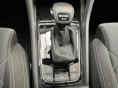 Skoda Karoq Sportline+DSG+4x4+P.Travel+StandH.+P.Performance+Canton (2024) - Photo 12