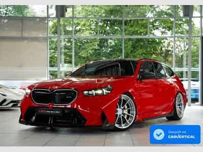 BMW M5 Touring 1.H *0,5% Verst.! *Grail *RossoCorsa (2025) - Photo 1