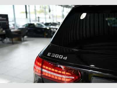 Mercedes E 300 d 4M T AMG Line 2H *Pano *BURM *Night *AHK (2022) - Photo 13