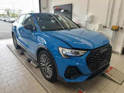 Audi Q3 S-LINE 35 TDI S TRONIC 7 150 CV *ATTELAGE* HAYON * (2022) - Foto 3