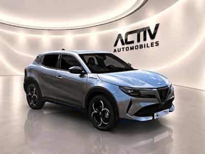 Alfa-Romeo JUNIOR 1.2 IBRIDA 145 SPECIALE E-DCT6 (2026) - Foto 3