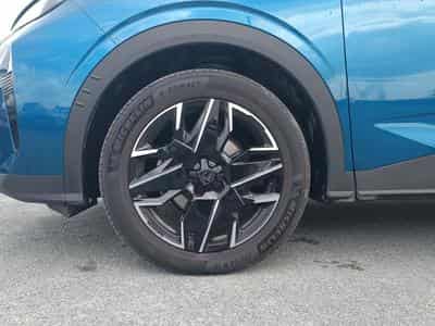 Peugeot 3008 1.2 HYBRID 145 ALLURE E-DCS6 (2025) - Photo 12