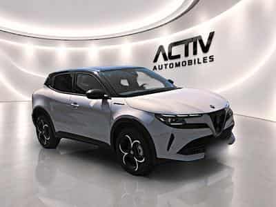Alfa-Romeo JUNIOR 1.2 IBRIDA 145 SPECIALE E-DCT6 (2026) - Foto 3