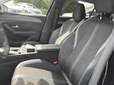 Peugeot 408 HYBRID 136 ALLURE E-DCS6 (2024) - Photo 12