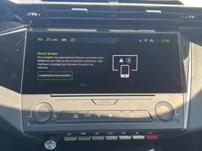Peugeot 408 HYBRID 145 ALLURE E-DCS6 (2025) - Photo 11