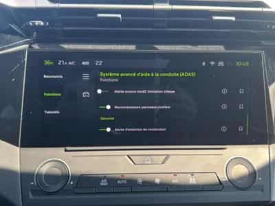 Peugeot 408 HYBRID 145 ALLURE E-DCS6 (2025) - Photo 14