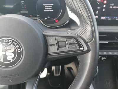 Alfa-Romeo TONALE 1.5 HYBRID 160 EDIZIONE SPECIALE TCT (2022) - Foto 11