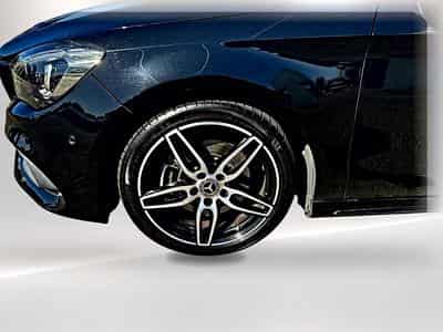 Mercedes CLA 220 D FASCINATION 7G-DCT (2018) - Photo 9