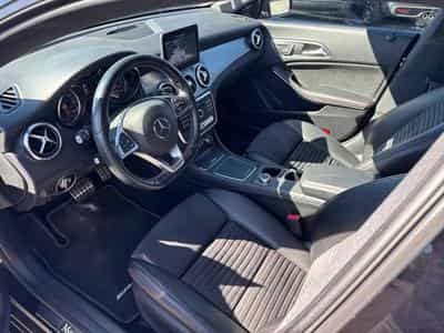 Mercedes CLA 220 D FASCINATION 7G-DCT (2018) - Photo 12