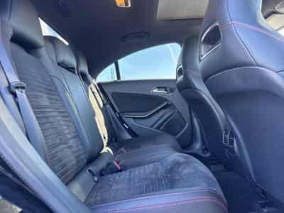 Mercedes CLA 220 D FASCINATION 7G-DCT (2018) - Photo 15