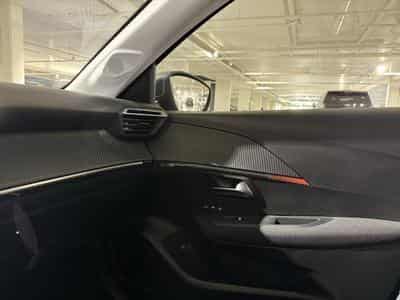 Peugeot 208 1.5 BlueHDi 100 MAN6 S&S Like (2020) - Foto 9