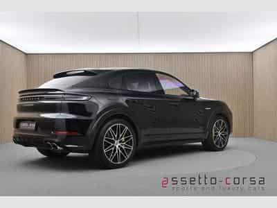 Porsche Cayenne Cayenne Turbo E-Hybrid Coupe*InnoDr*PCCB*PDCC (2024) - Photo 4