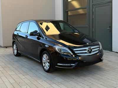 Mercedes 180 (2013) - Foto 1
