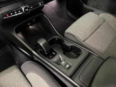 Volvo XC40 Core (2023) - Photo 8