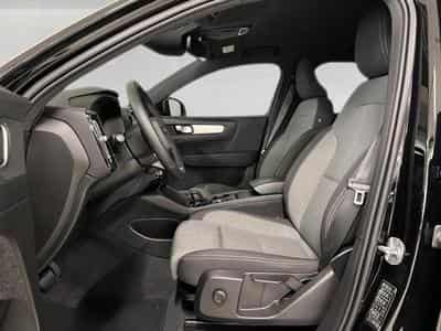 Volvo XC40 Core (2023) - Photo 10