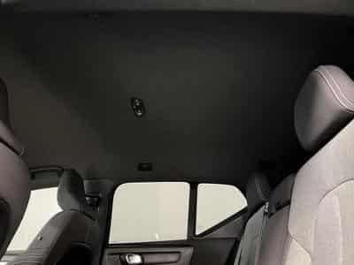 Volvo XC40 Core (2023) - Photo 15